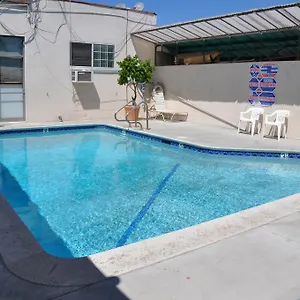 Lax 2*, El Segundo USA